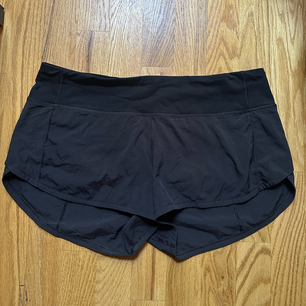 Lululemon Speed Up Shorts Size 6